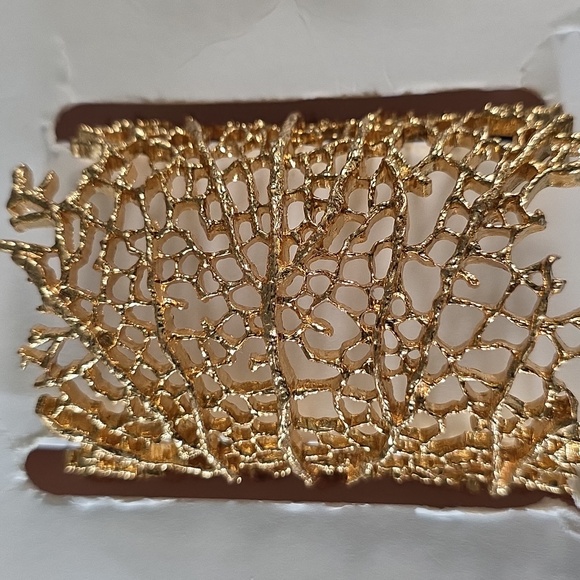 ZARA Coral Cuff Bracelet - Picture 11 of 16